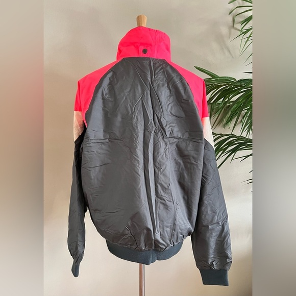 Vintage Descente Thermal Ski / Sports Jacket – Made in Japan (L, fits M too) - Picture 2 of 12